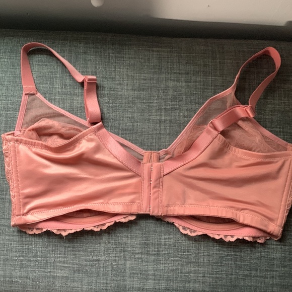 New HSIA lace bra - Picture 3 of 6